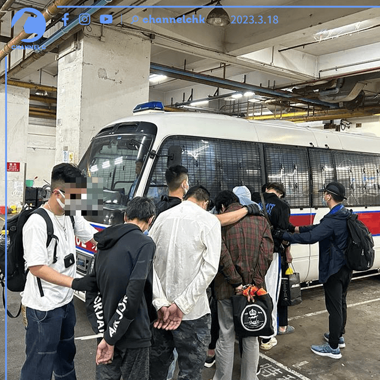 警觀塘冚毒窟拘7男 檢藍精靈可卡因等